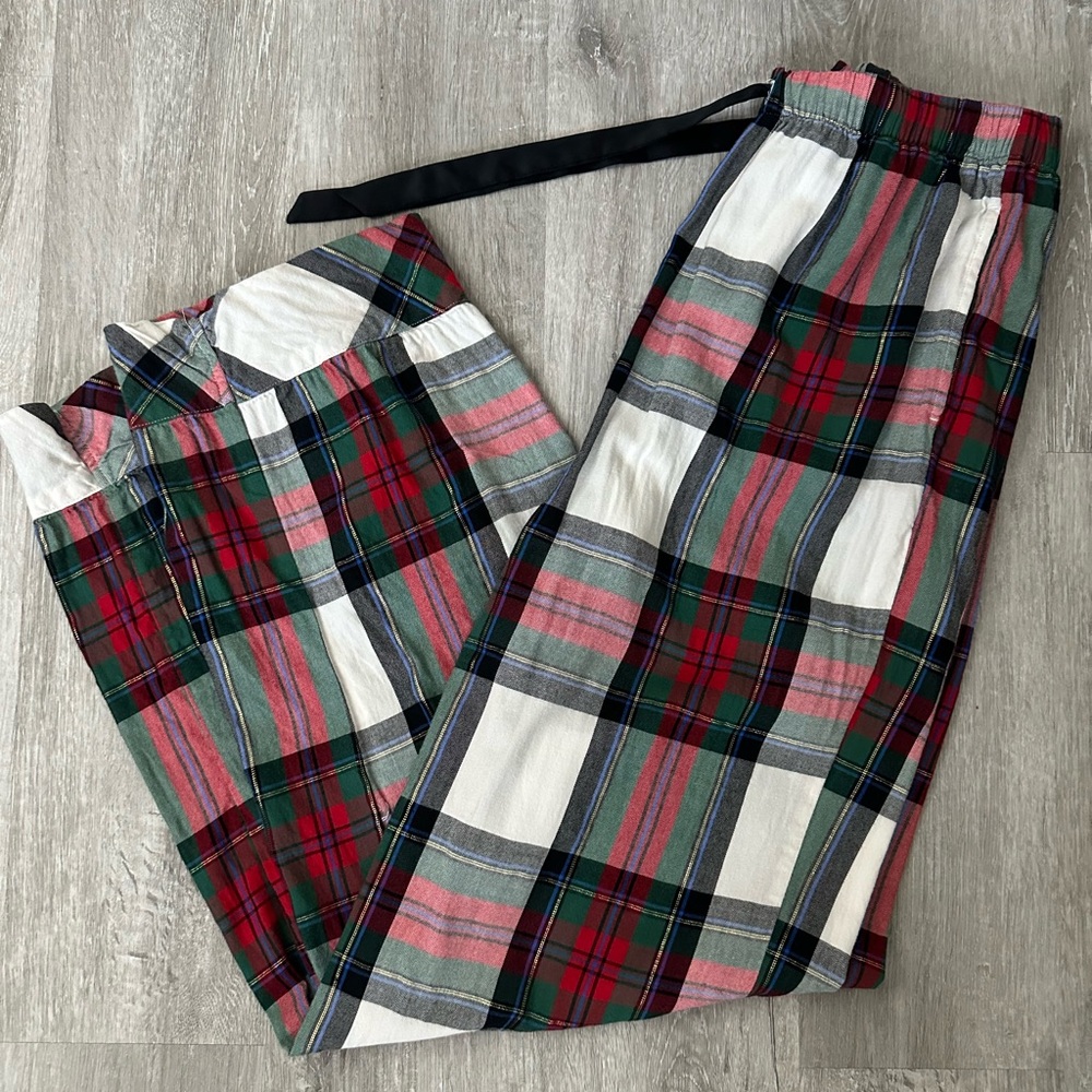 Victoria's Secret Flannel PJ Pajama Set White Red Green Plaid Size Small - Picture 11 of 16